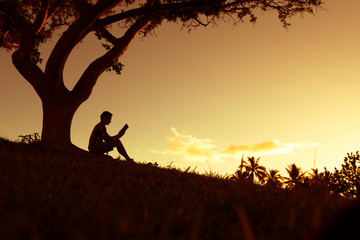 i dont give a shit的中文意思是什么？