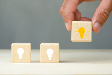 英语骂人的13个单词