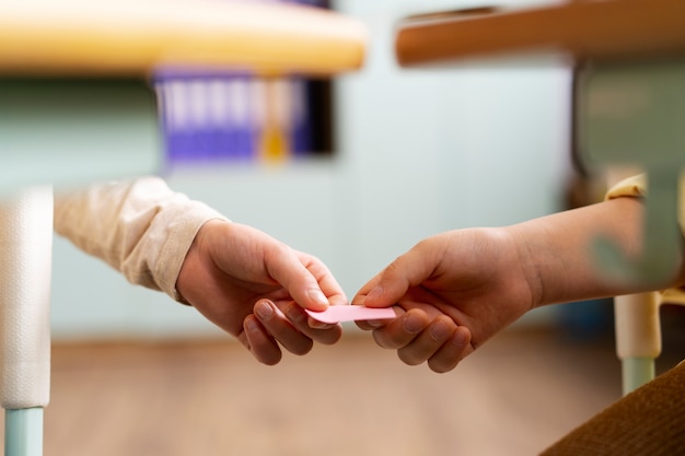 书的英语book的读音是什么？